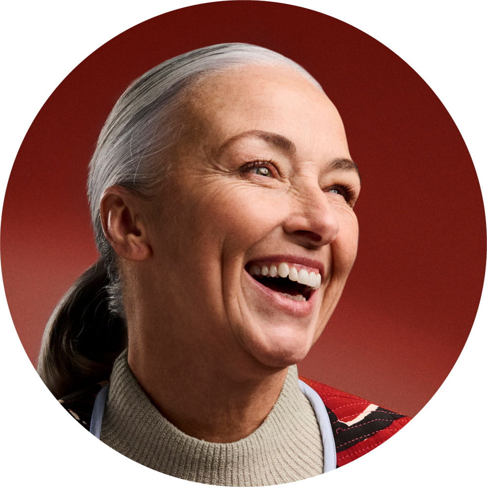 Portrait of woman wearing Insio IX hearing aids