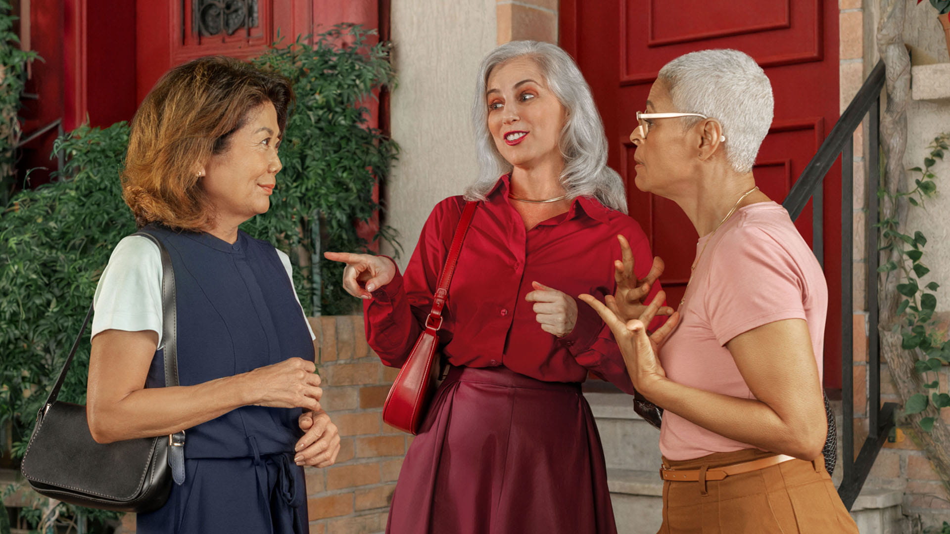 Woman who uses Signia Pure C&G MaX has more stability in dynamic group conversations than ever.