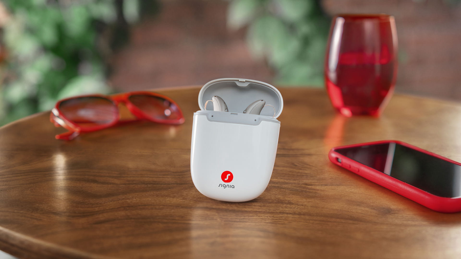 Hearing Aid Pure C&G MaX with Charging Case