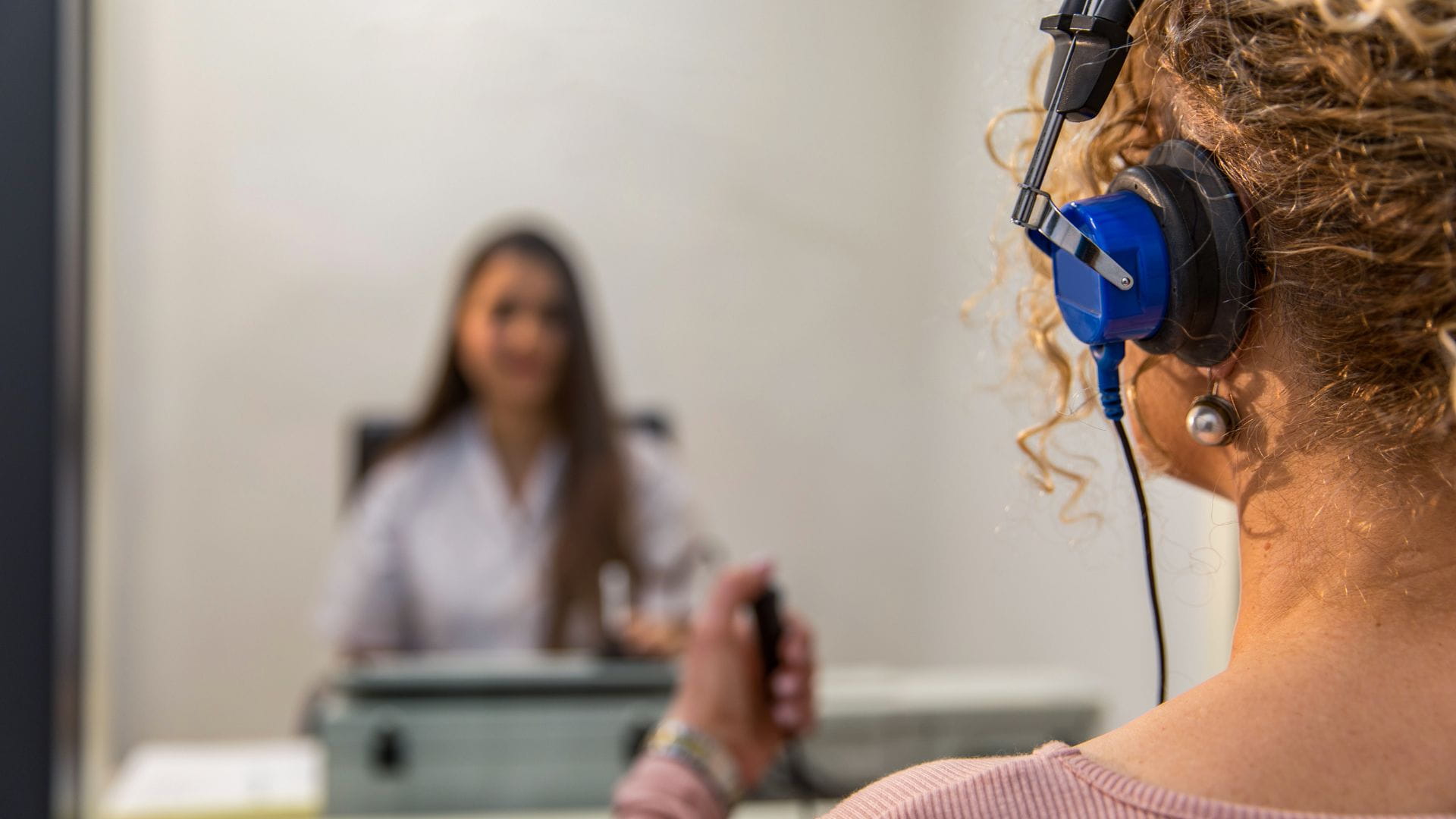 Aparaty słuchowe - precyzyjne dopasowanie jest takie ważne